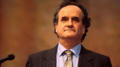 Mark Tully, the BBC’s ‘voice of India’, dies aged 90